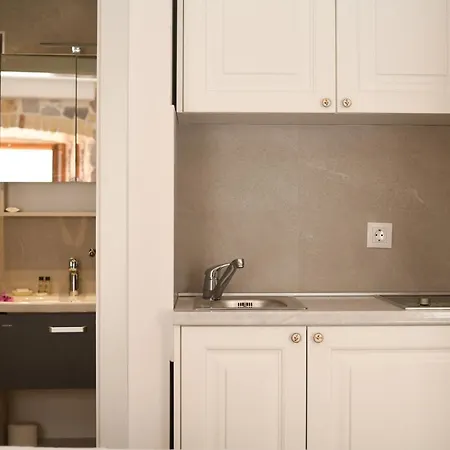 Throne Iii. * Dubrovnik