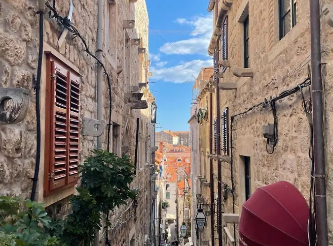 Throne Iii. Dubrovnik