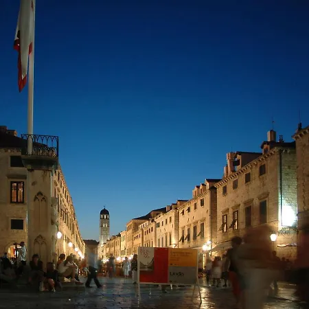 Throne Iii. Dubrovnik