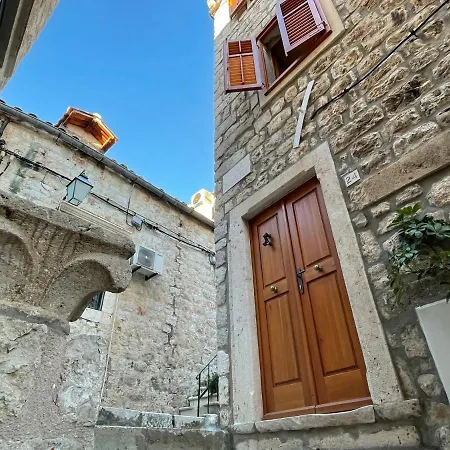 Throne Iii. * Dubrovnik