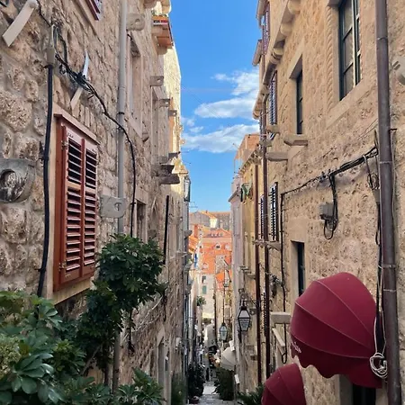 Throne Iii. Dubrovnik